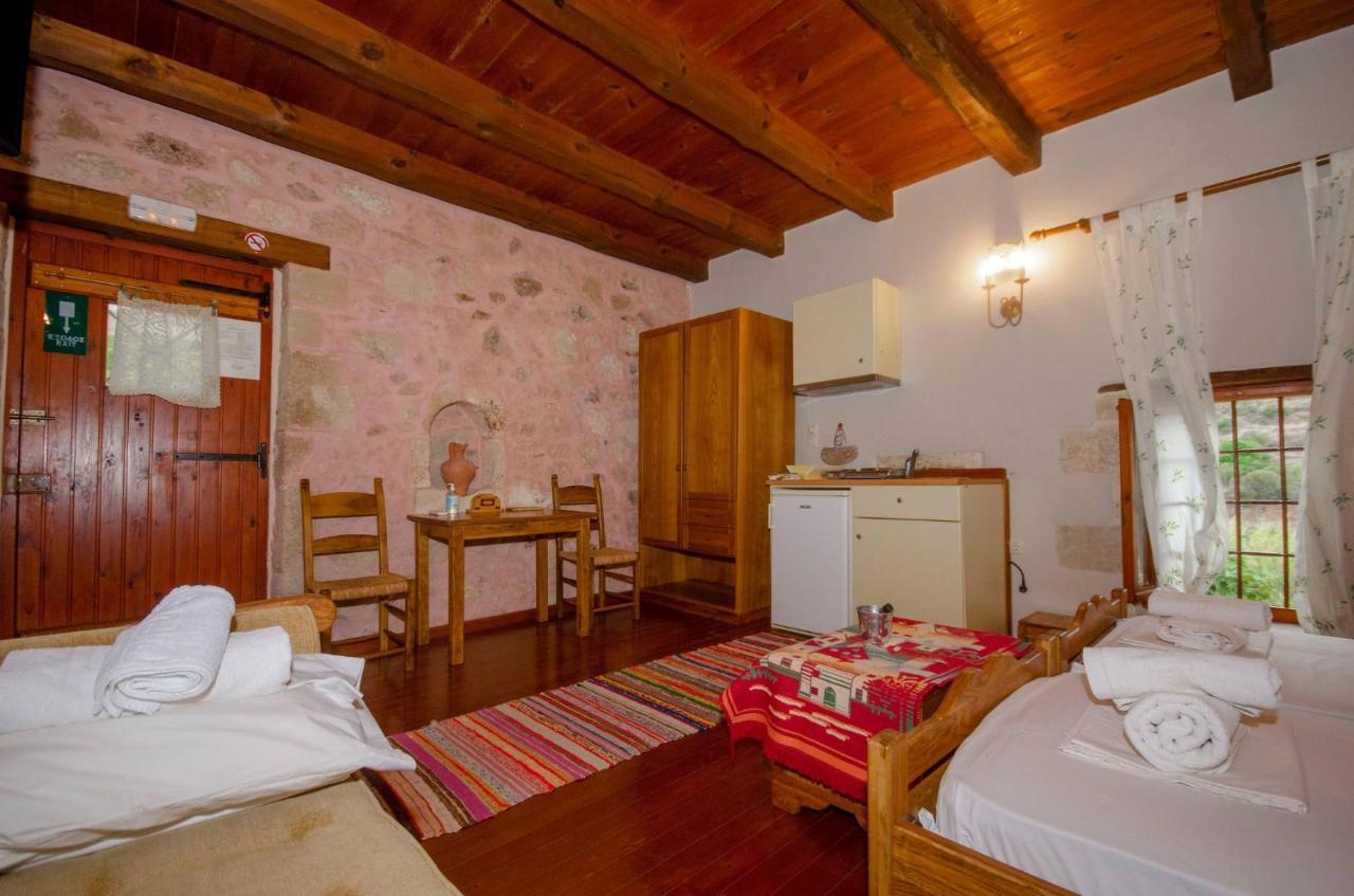 Stamatogiannis Traditional Apartments Kaliviani Bagian luar foto