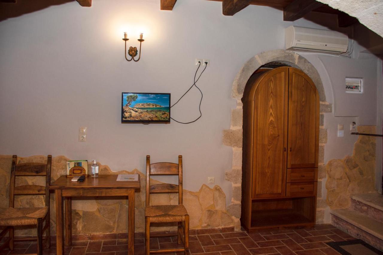 Stamatogiannis Traditional Apartments Kaliviani Bagian luar foto