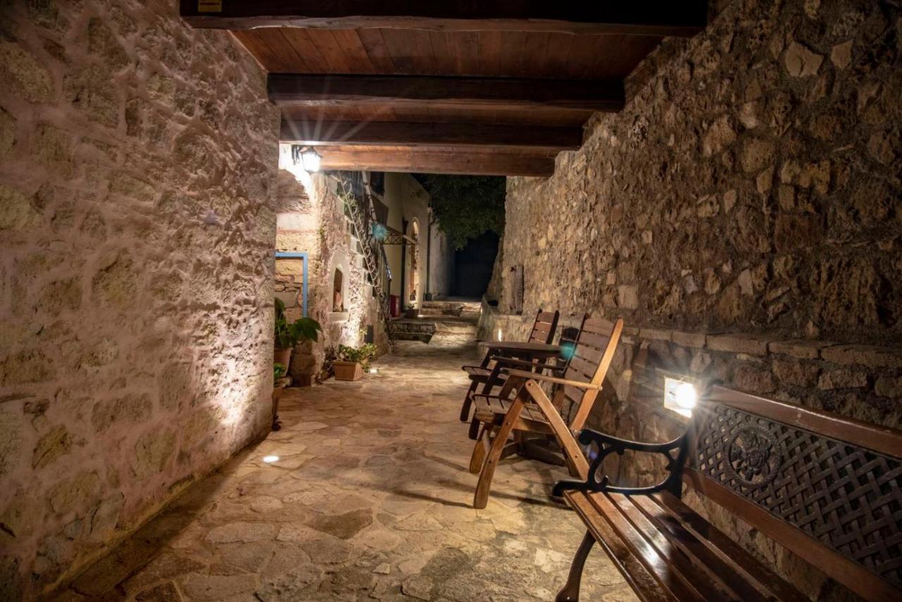Stamatogiannis Traditional Apartments Kaliviani Bagian luar foto